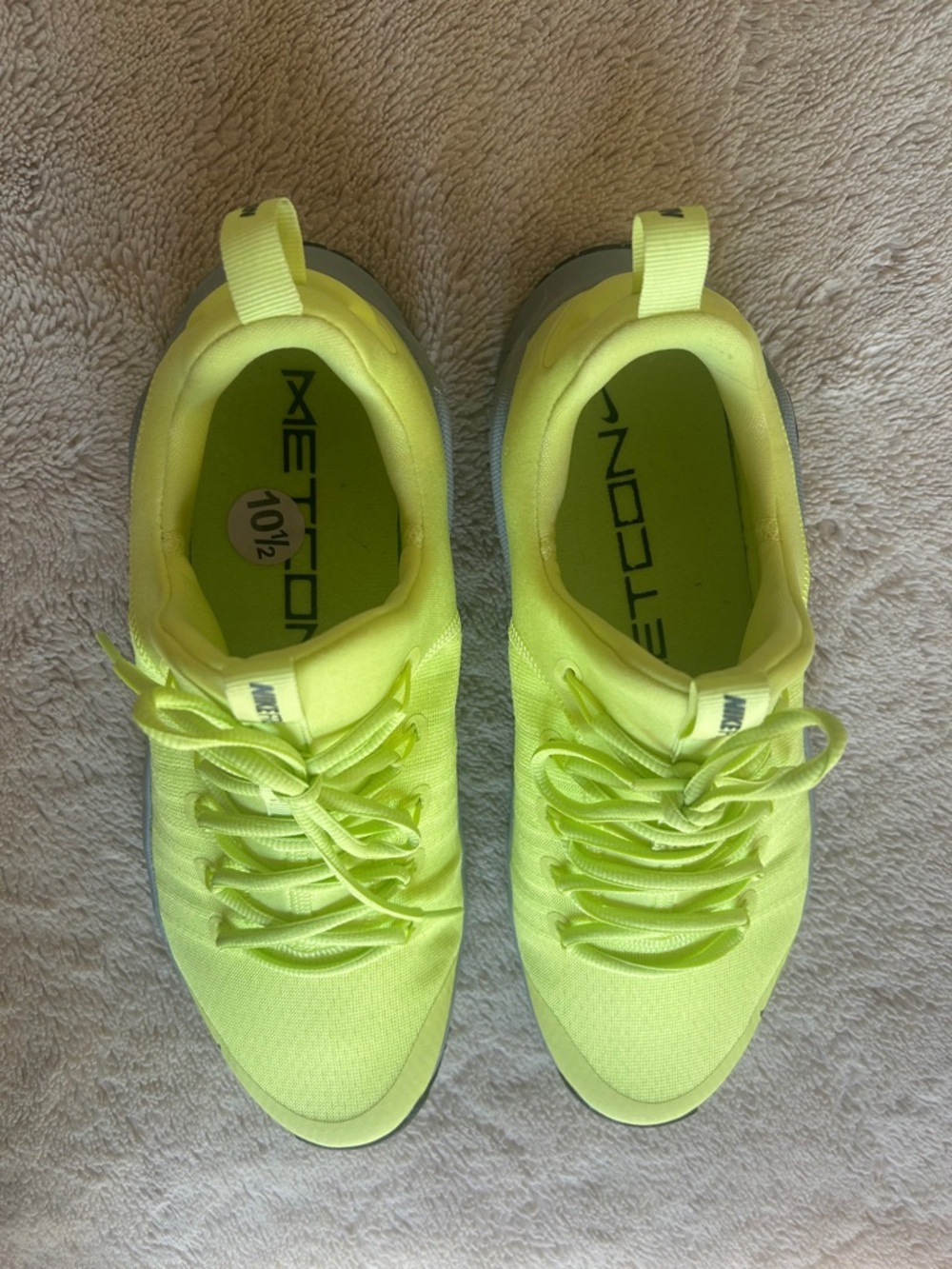 Men’s Nike Free Metcon 6 Neon Yellow Running Sneakers - Picture 3 of 6